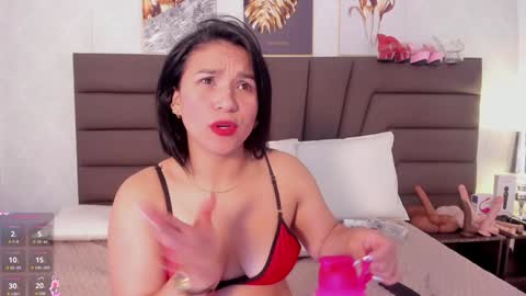 Snapshot of sofiperez_ chatting on January 26, 2025, 5:55 pm online show from January 26, 2025, 5:55 pm