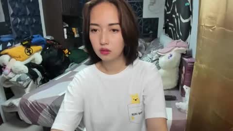 Snapshot of soft_angel8 chatting on October 7, 2025, 4:42 am Angel online show from October 7, 2025, 4:42 am