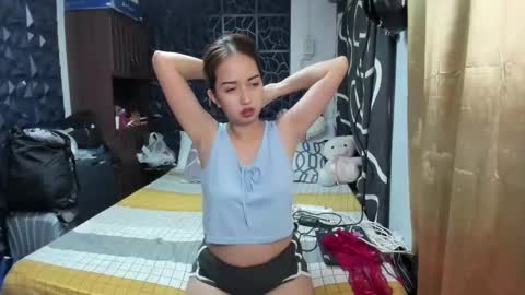 Snapshot of soft_angel8 chatting on November 7, 2025, 3:12 pm Angel online show from November 7, 2025, 3:12 pm