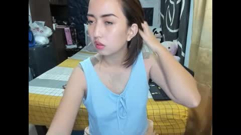 Snapshot of soft_angel8 chatting on November 15, 2025, 1:29 pm Angel online show from November 15, 2025, 1:29 pm