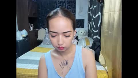 Snapshot of soft_angel8 chatting on November 29, 2025, 3:37 pm Angel online show from November 29, 2025, 3:37 pm