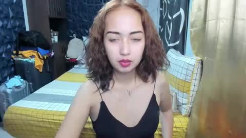 Snapshot of soft_angel8 chatting on December 4, 2025, 12:03 pm Angel online show from December 4, 2025, 12:03 pm