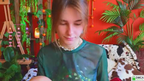 Snapshot of soft_animal chatting on October 18, 2025, 7:20 am E online show from October 18, 2025, 7:20 am