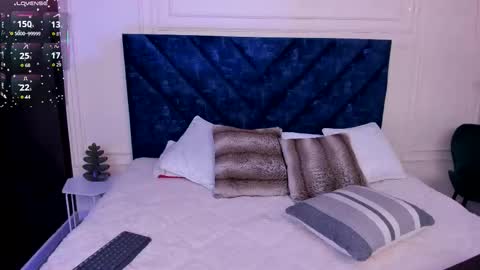 Marcela online show from December 18, 2025, 2:06 am