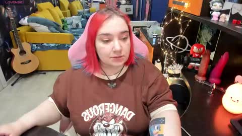 Sofie online show from March 11, 2025, 6:53 am