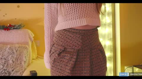 Lisa  online at  .11 from about utc online show from December 15, 2024, 3:42 pm