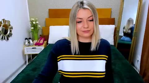 Softpleasurex online show from January 14, 2025, 10:17 am