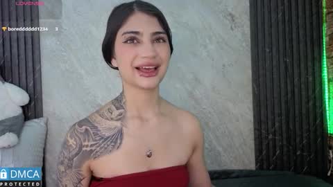 Sol  online show from October 29, 2025, 7:37 pm