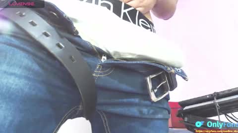 Snapshot of soldier_hugedick chatting on December 7, 2024, 9:33 pm Soldier online show from December 7, 2024, 9:33 pm