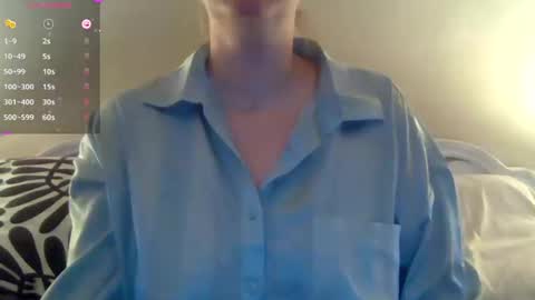 Snapshot of solesticia chatting on October 20, 2025, 12:16 pm solesticia online show from October 20, 2025, 12:16 pm
