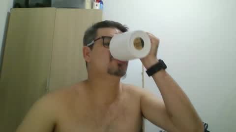 Snapshot of solitariodf2022 chatting on September 15, 2025, 8:14 am solitariodf2022 online show from September 15, 2025, 8:14 am