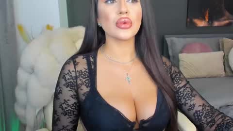 Snapshot of sonia__rey chatting on February 27, 2025, 4:20 am Sonia  Rey online show from February 27, 2025, 4:20 am