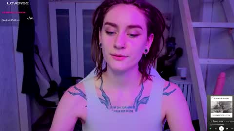 Snapshot of sonicsupergirl chatting on October 10, 2025, 11:26 pm Rie online show from October 10, 2025, 11:26 pm