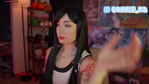 Sonnie online show from November 19, 2025, 1:44 pm