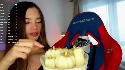 Snapshot of sonyaericsson chatting on December 9, 2024, 8:55 am Eva 3 online show from December 9, 2024, 8:55 am
