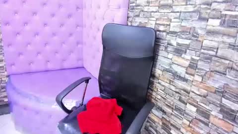 sophi_hardd online show from February 1, 2025, 7:13 pm