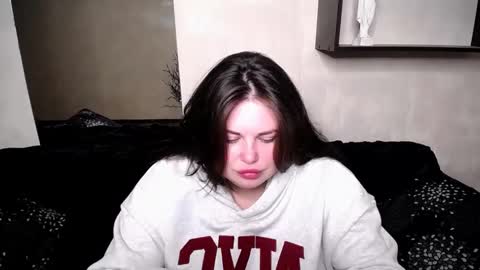 Snapshot of sophia__olsen chatting on October 24, 2025, 8:11 am sophia__olsen online show from October 24, 2025, 8:11 am