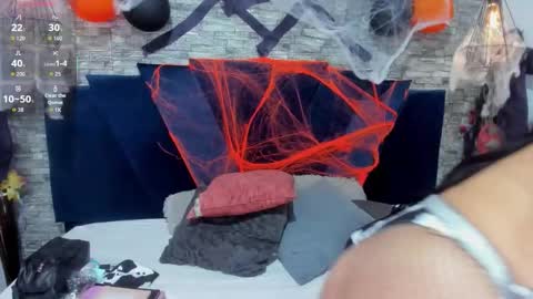 Snapshot of sophia_brunett chatting on October 31, 2025, 11:55 am Sophia online show from October 31, 2025, 11:55 am