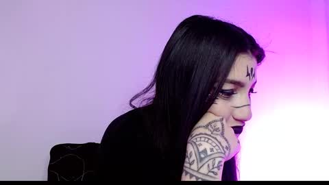 sophia hottie online show from November 28, 2025, 6:21 pm