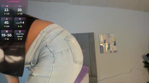 Snapshot of sophia_ebony___ chatting on November 18, 2025, 12:42 pm sophia_ebony___ online show from November 18, 2025, 12:42 pm