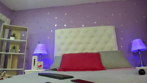 Sophia  online show from September 8, 2025, 7:24 pm