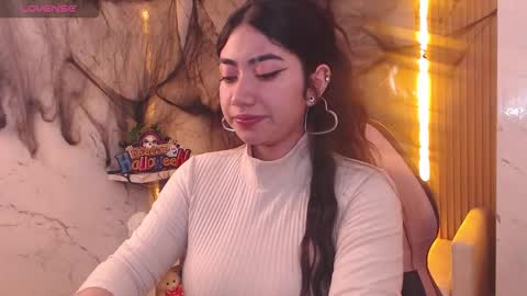 Sophia online show from October 11, 2025, 1:42 pm