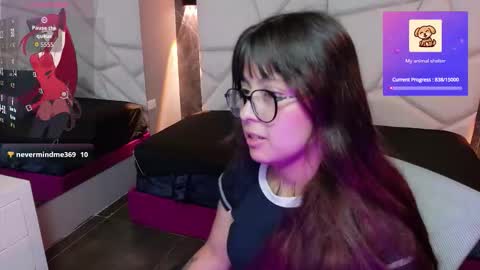 Sophi  online show from September 25, 2025, 12:31 pm