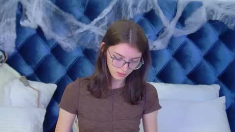 SophiaProve online show from October 26, 2025, 4:18 am