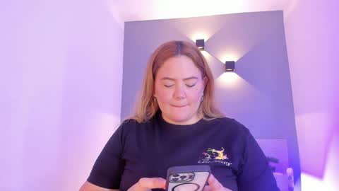 Snapshot of sophiarossee chatting on January 24, 2025, 12:31 pm Sofi online show from January 24, 2025, 12:31 pm