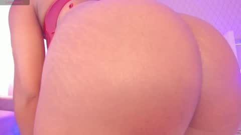 Snapshot of sophiasmiths_ chatting on October 12, 2025, 10:03 am SophiaSmiths online show from October 12, 2025, 10:03 am