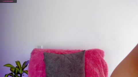  Sophie  online show from December 18, 2024, 7:52 pm