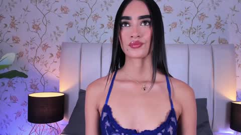 Snapshot of sophie_deargb chatting on January 23, 2025, 8:02 pm Sofia  santodomingo online show from January 23, 2025, 8:02 pm