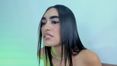 Snapshot of sophie_deargb chatting on February 3, 2025, 10:11 pm Sofia  santodomingo online show from February 3, 2025, 10:11 pm