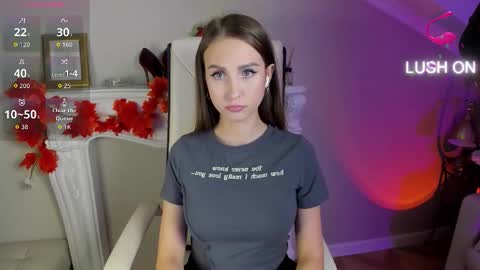 Snapshot of sophie_rocks chatting on October 2, 2025, 3:30 pm Sophie online show from October 2, 2025, 3:30 pm