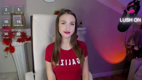 Snapshot of sophie_rocks chatting on October 3, 2025, 7:49 am Sophie online show from October 3, 2025, 7:49 am