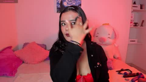 Snapshot of sophie_t_ chatting on September 10, 2025, 2:55 am Sofia online show from September 10, 2025, 2:55 am