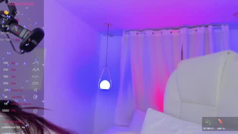 Snapshot of sophiecherry_ chatting on January 4, 2025, 12:37 am Sophie IG sophiecherry es online show from January 4, 2025, 12:37 am