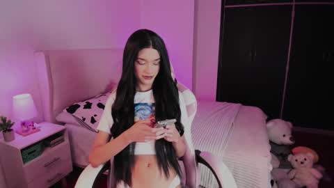 Snapshot of sophiecornett chatting on October 11, 2025, 11:36 pm    online show from October 11, 2025, 11:36 pm