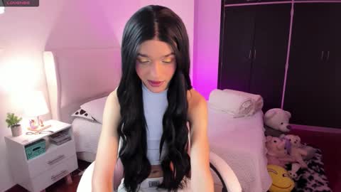    online show from November 26, 2025, 1:56 pm