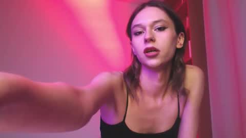 sophiediamond_x online show from November 27, 2025, 3:36 pm