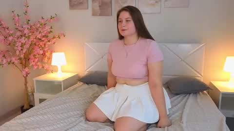 Sophie online show from February 24, 2025, 10:37 am