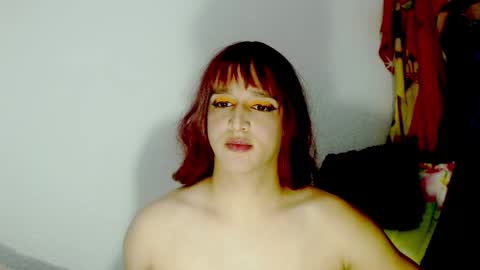 Snapshot of sophiehillsxo chatting on January 5, 2025, 12:20 am sophiehillsxo online show from January 5, 2025, 12:20 am