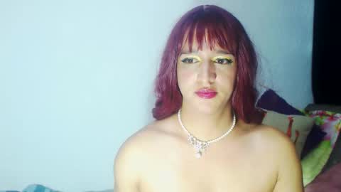 Snapshot of sophiehillsxo chatting on February 2, 2025, 6:37 am sophiehillsxo online show from February 2, 2025, 6:37 am