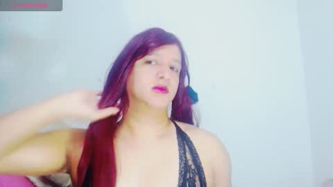 Snapshot of sophiehillsxo chatting on November 21, 2025, 9:08 am sophiehillsxo online show from November 21, 2025, 9:08 am