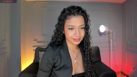 Snapshot of sophiehouston_ chatting on November 14, 2025, 4:00 am Sophie Houston online show from November 14, 2025, 4:00 am