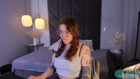 Snapshot of sophiepure chatting on October 13, 2025, 9:04 pm Sophie online show from October 13, 2025, 9:04 pm
