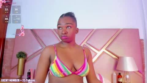 Sophie online show from October 9, 2025, 12:36 pm