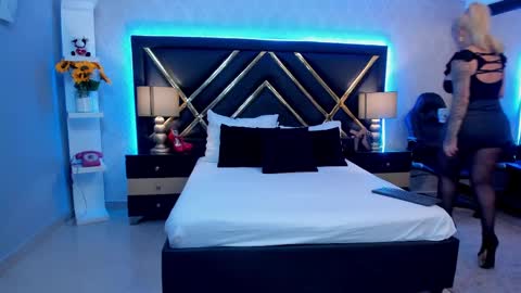 Snapshot of sophiewinslow chatting on February 28, 2025, 12:42 pm SophieWinslow online show from February 28, 2025, 12:42 pm