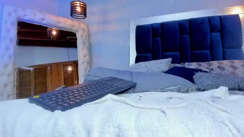 sophi online show from February 8, 2025, 3:19 am