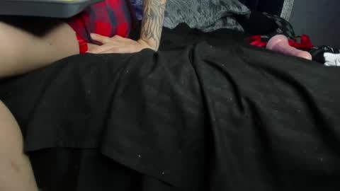 sophi online show from February 19, 2025, 8:01 am